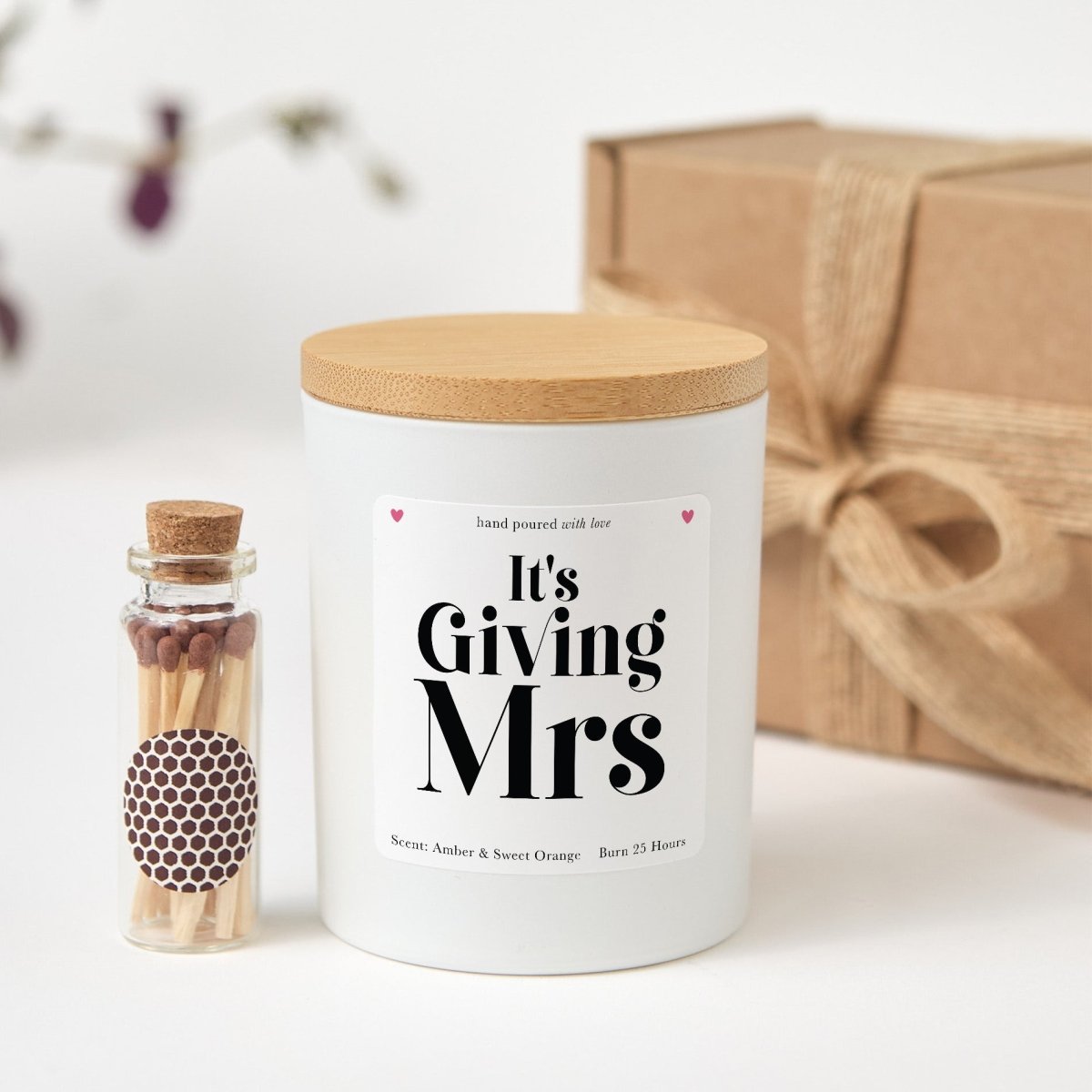 It’s Giving Mrs Candle, Bridal Shower Gift, Newlywed Bride Present With Gift Box For Bachelorette Party