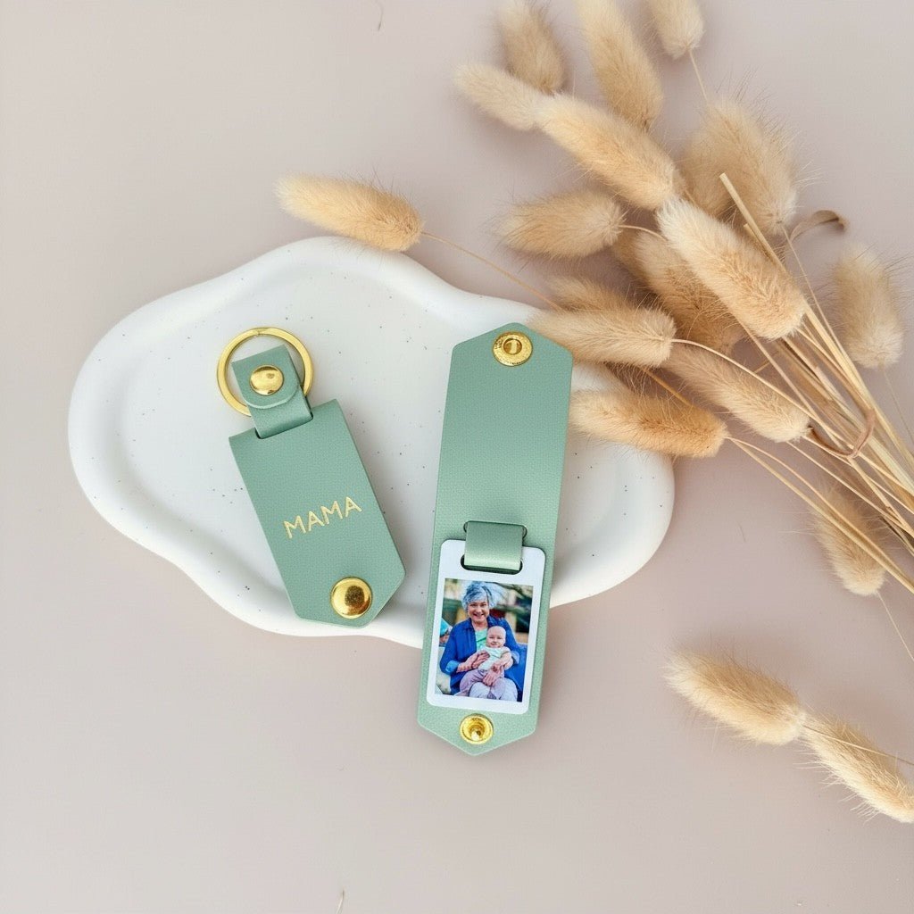 Personalised Photo Keyring for Aunt, Mother's day Birthday Christmas Gift for Her. PU Leather Keychain