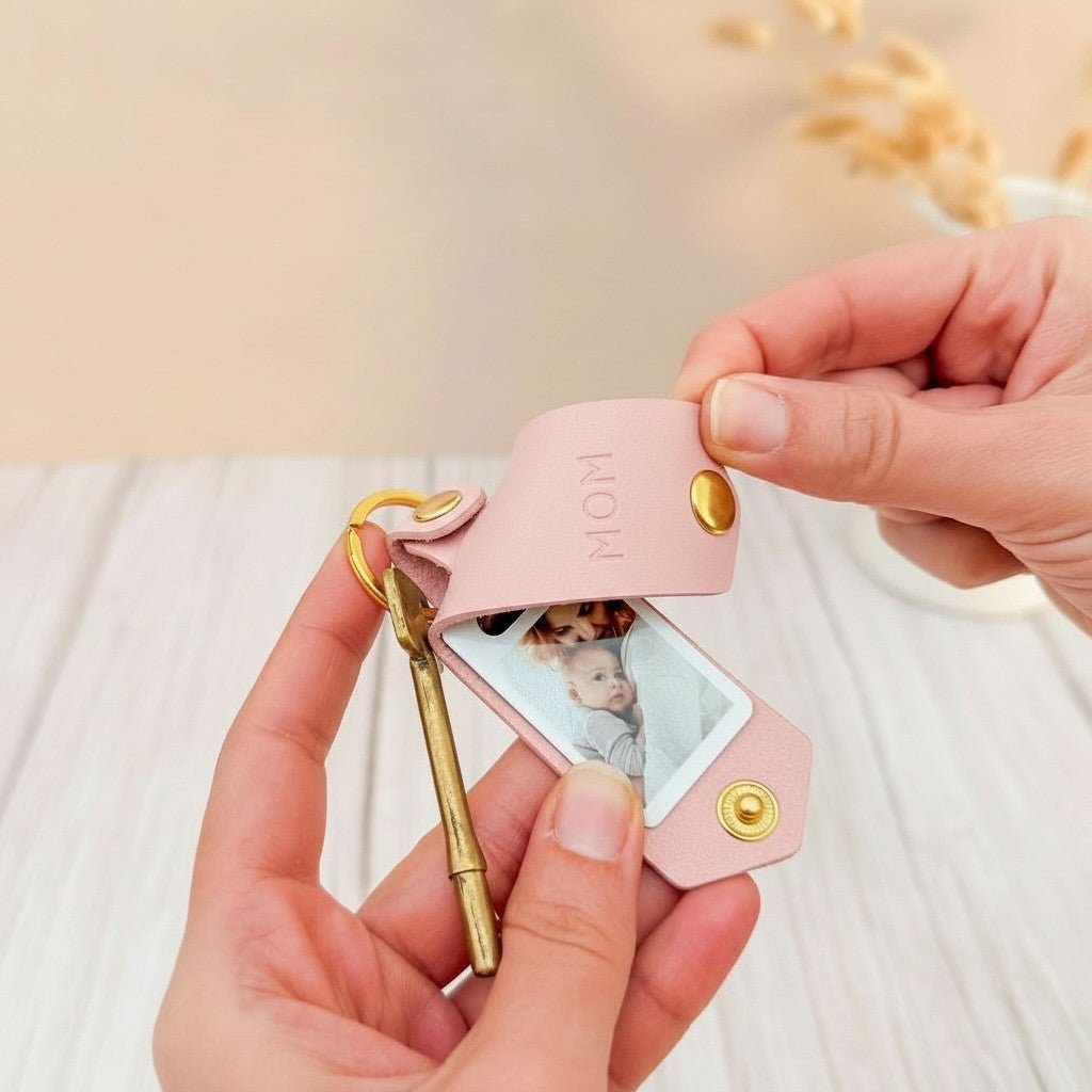 Personalised Photo Keyring for Aunt, Mother's day Birthday Christmas Gift for Her. PU Leather Keychain