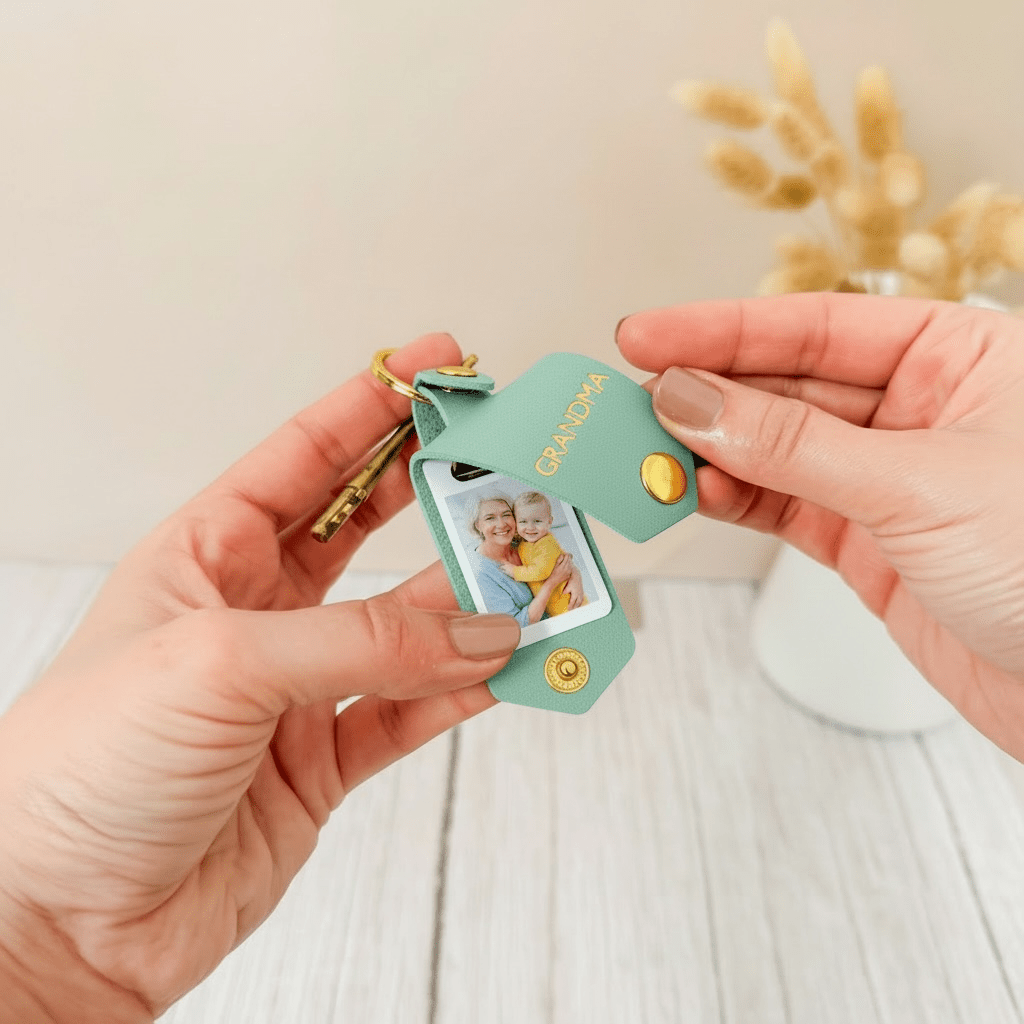 Personalised Photo Keyring for Grandma, Mother's day Birthday Christmas Gift for Her. PU Leather Keychain