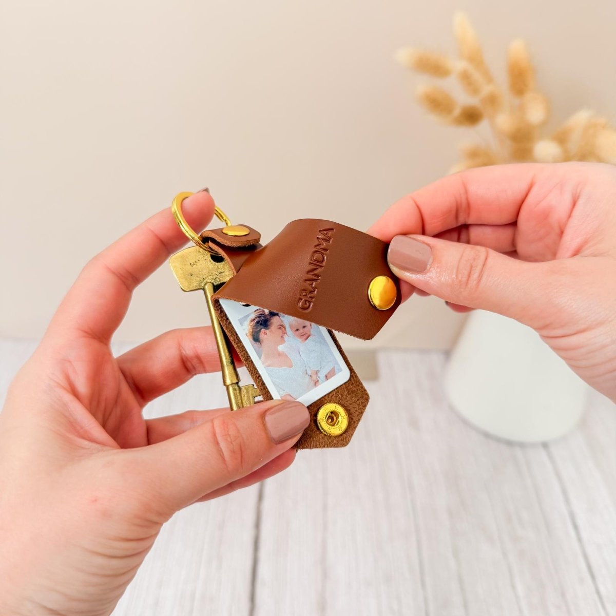 Personalised Photo Keyring for Grandma, Mother's day Birthday Christmas Gift for Her. PU Leather Keychain