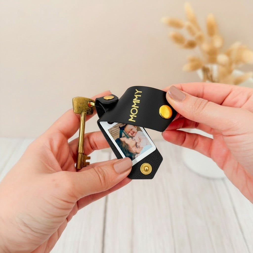 Personalised Photo Keyring for Mommy, Mother's day Birthday Gift for Her. Pink PU Leather Keychain